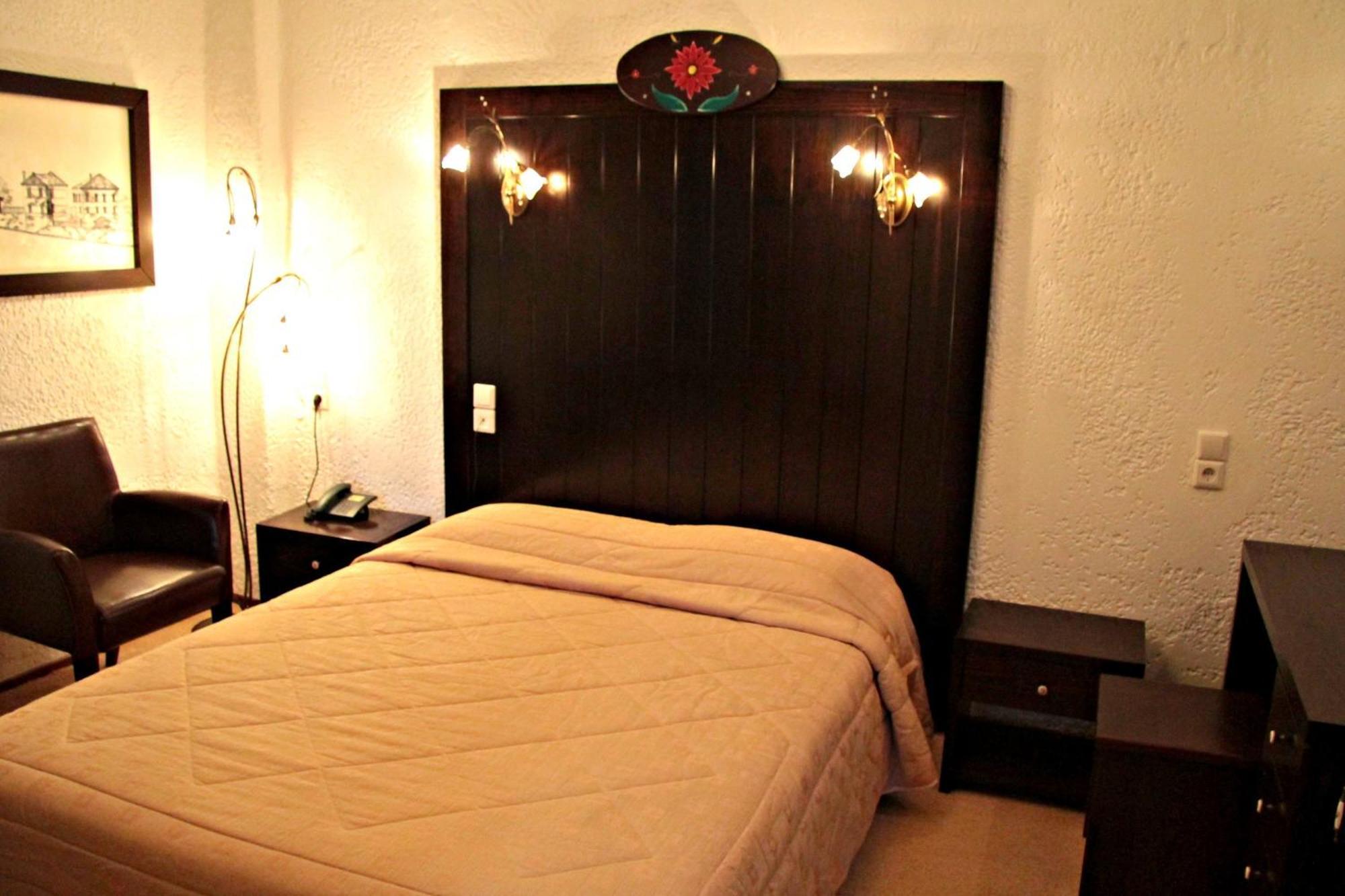 Hotel Taxiarches Aristi Dış mekan fotoğraf
