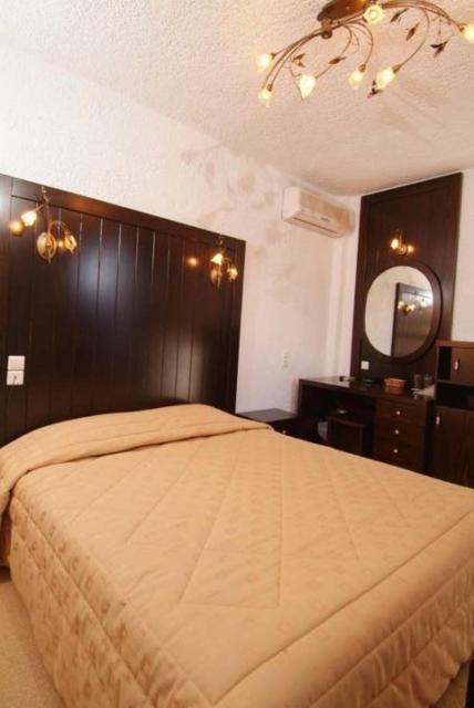 Hotel Taxiarches Aristi Dış mekan fotoğraf