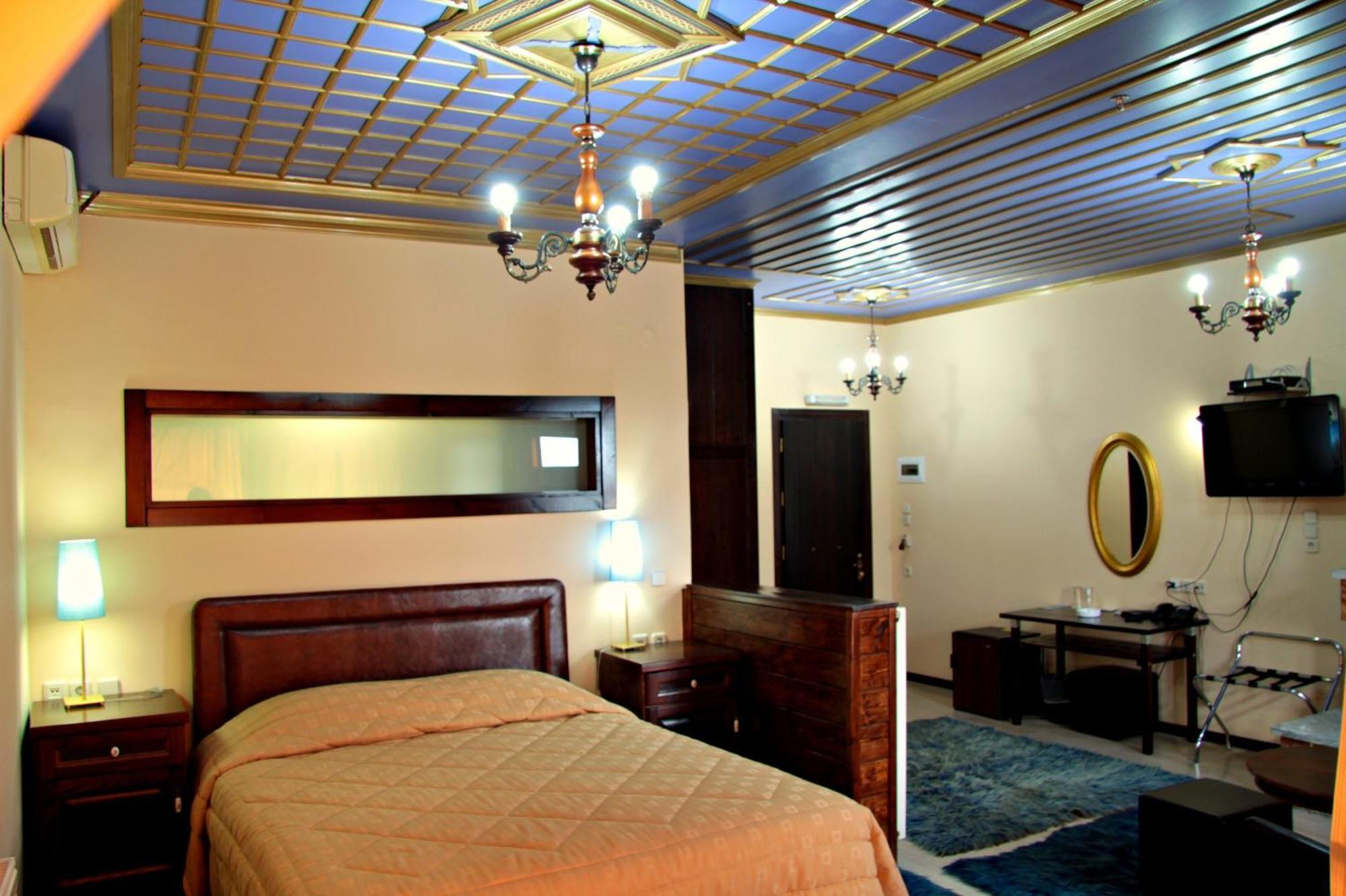 Hotel Taxiarches Aristi Dış mekan fotoğraf