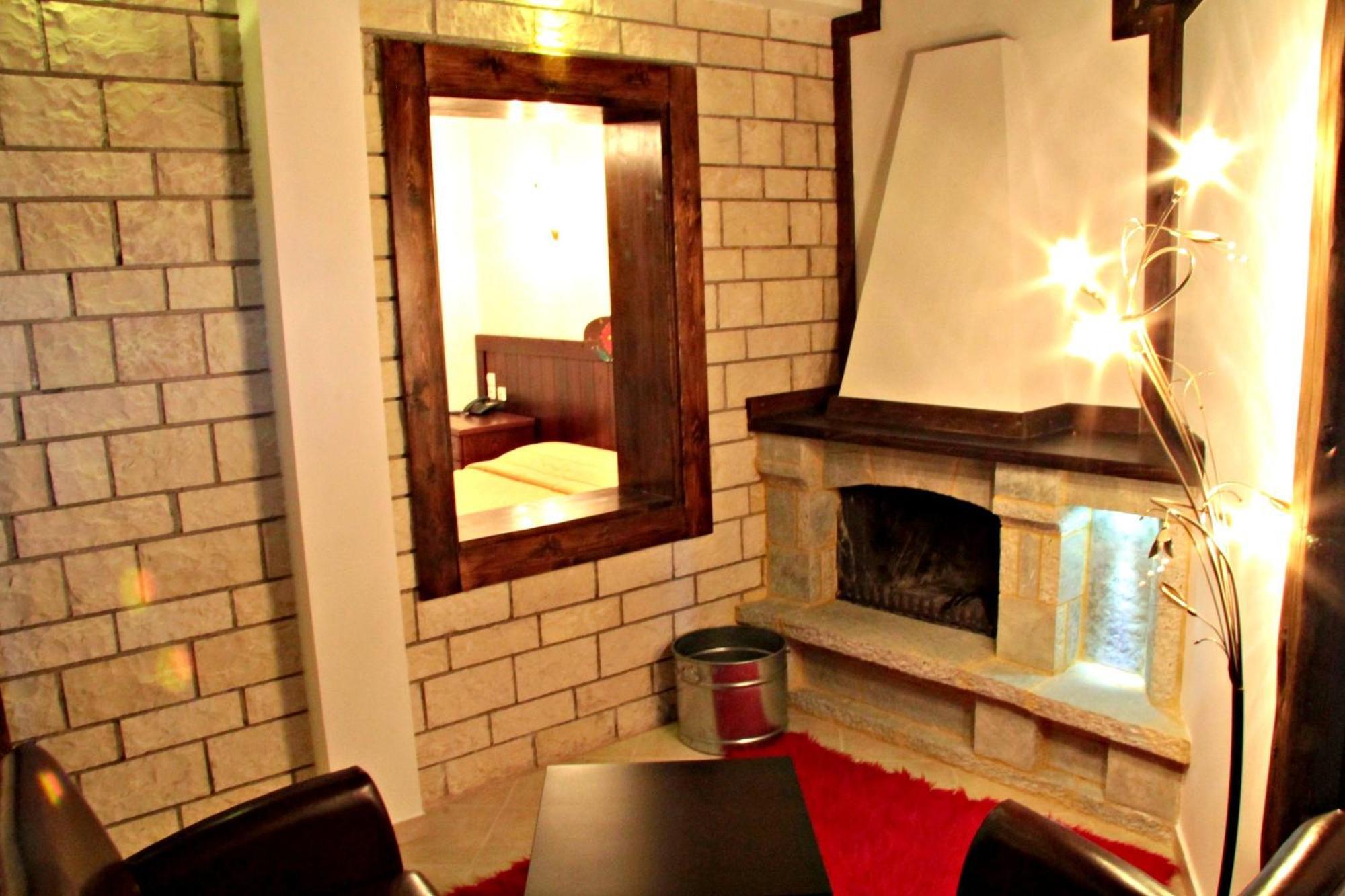 Hotel Taxiarches Aristi Dış mekan fotoğraf