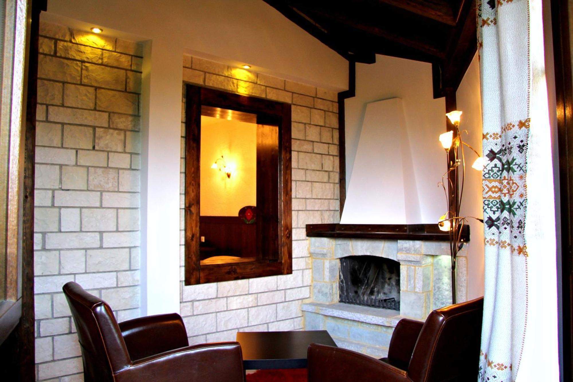 Hotel Taxiarches Aristi Dış mekan fotoğraf